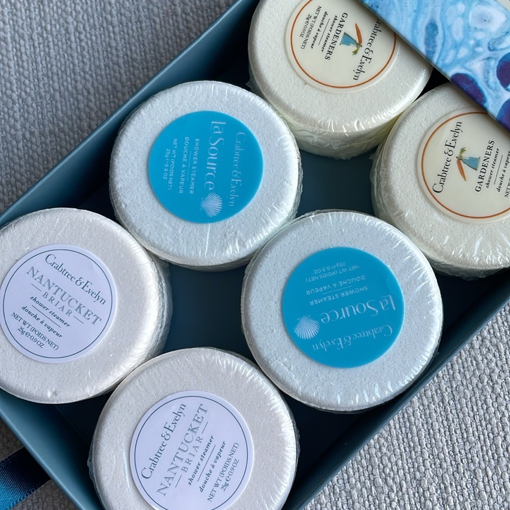 Crabtree & Evelyn Shower Steamer Tablets 12pc set - Picture 5 of 12
